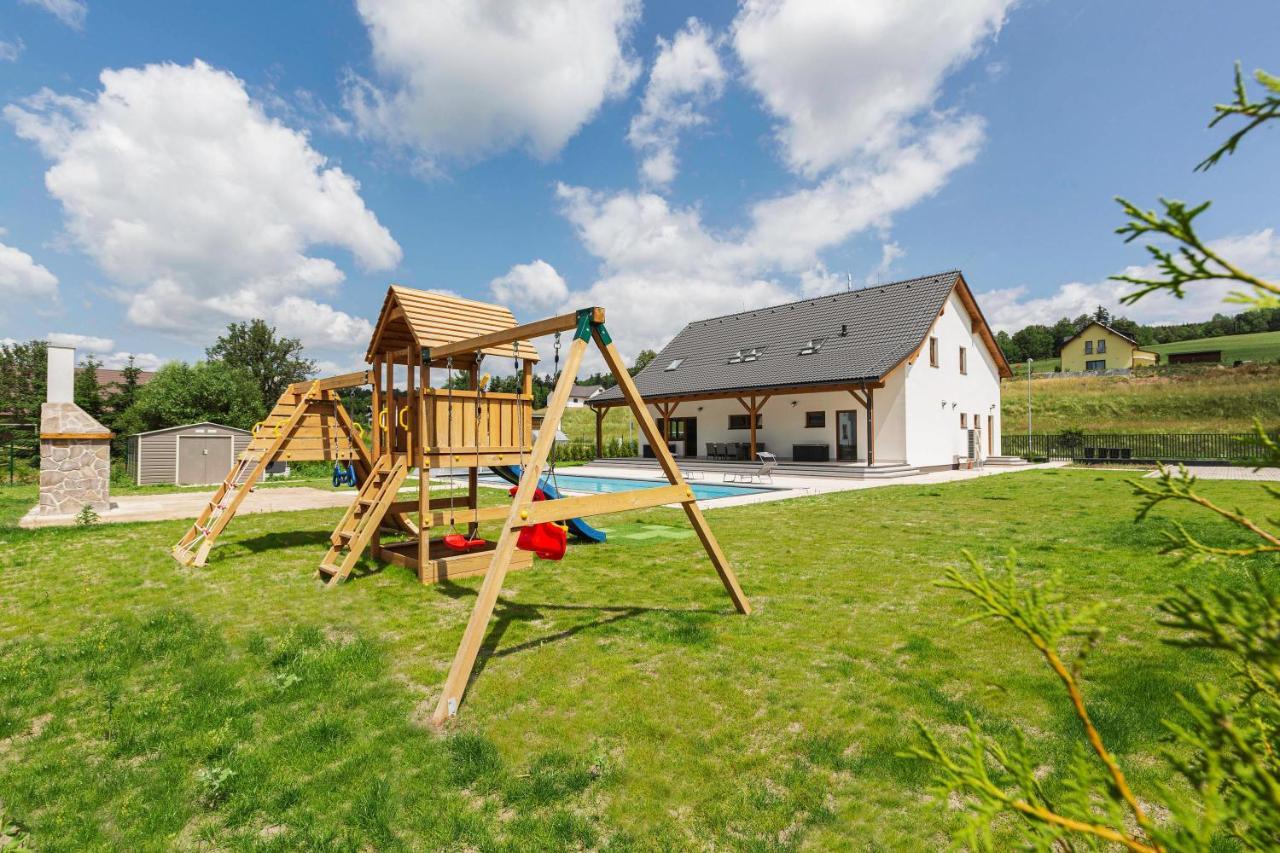 Prosecne Holiday House Adam מראה חיצוני תמונה