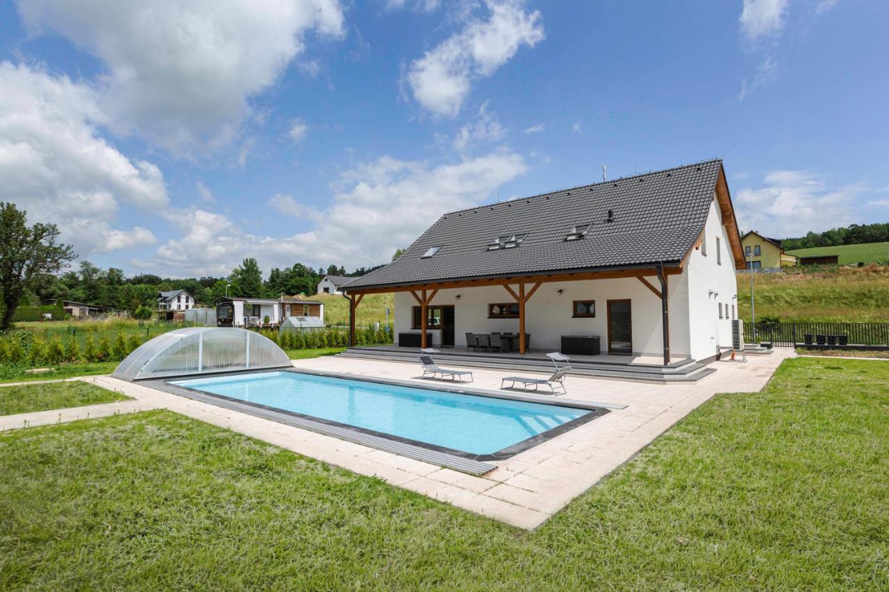 Prosecne Holiday House Adam מראה חיצוני תמונה